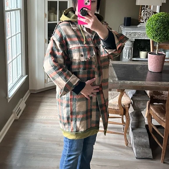 **NWOT POL JACKET**.          Plaid Hooded Jacket with Green Accents - Picture 5 of 11